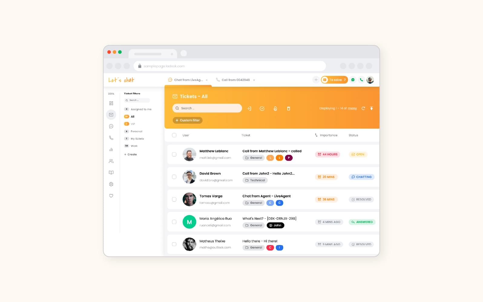 Une capture d’écran montre le logiciel de gestion automatisée des tickets LiveAgent.
